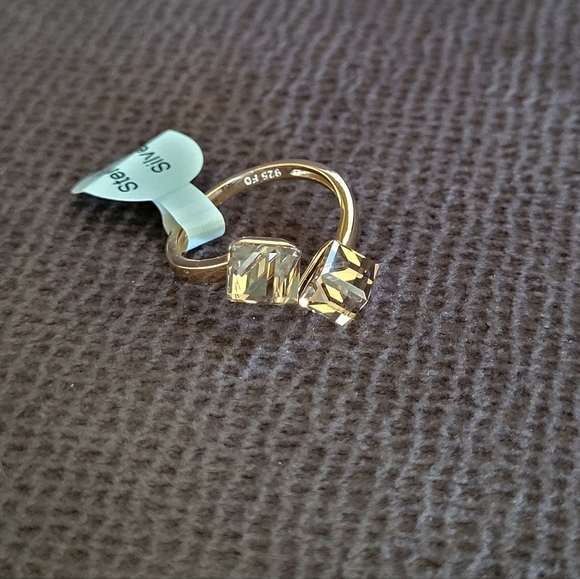bleu💙 sage Champagne🍾 Colored Cube🧊 Crystals💎 Bypass Ring - NWT - Picture 3 of 16